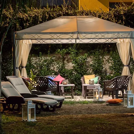 Villa Lazzari B&B Tra i due Mari-3